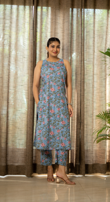 Jasleen Kapoor review photo