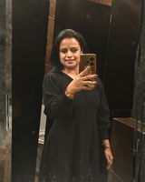 Mona review photo
