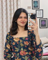 Anushka review photo