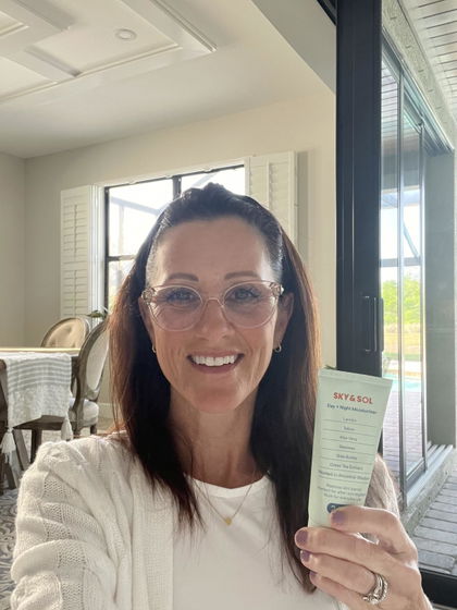 Photo shared by verified buyer Ann Marie P. with their Sky & Sol Everything Cream