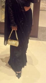deepti review photo