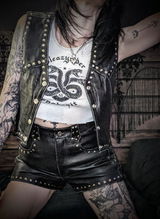 MetalVVitch review photo