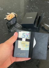 Anonym review photo