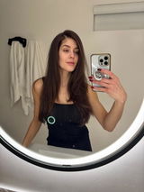 NikkiNix review photo