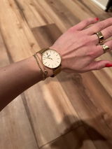 Caroline Schell review photo