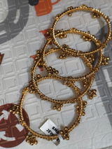 Farah Anand review photo