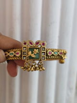 Meera Yadav review photo