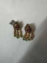 Ayra Dewan review photo