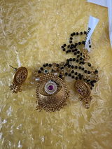 Nandini Khanna review photo