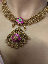 Anushka Bansal review photo