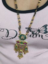 Meenakshi Sidhu review photo