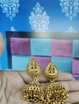 Tanishka Roy review photo