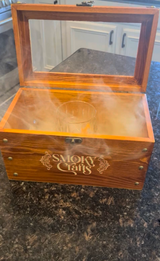 Whiskey Smoker Box with Smoking Gun