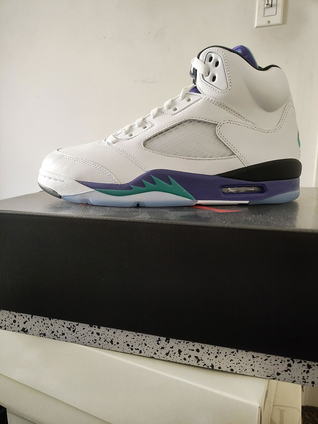Retro 5 Grape Grape-AIr Shirt