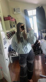 Isabella review photo