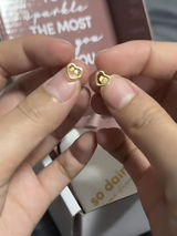 A.G. review photo