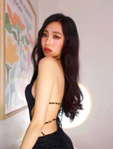 Tiffany review photo