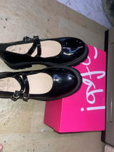 Jhonnele b. review photo