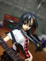 V.S. review photo