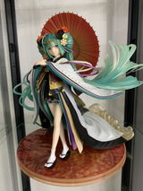 D.B. review photo