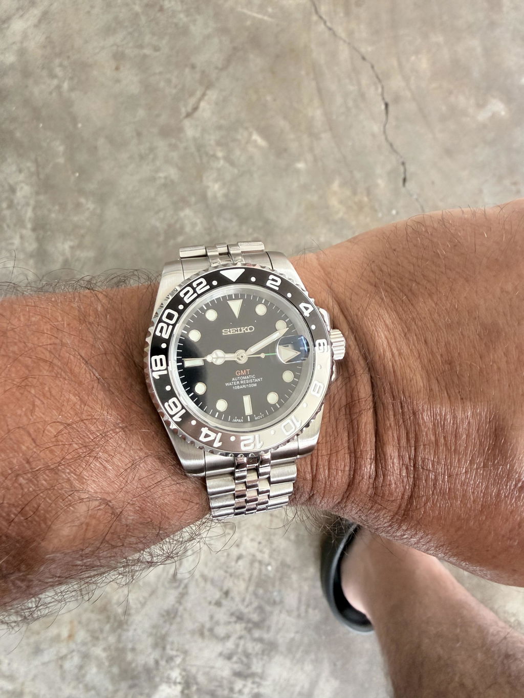 GMT Mod "Bruce Wayne" Watch (Metallic Logo)