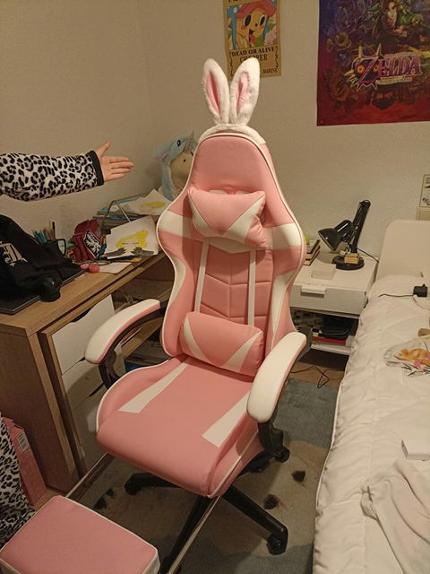 Limited Edition Kawaii Gaming Chair with Cute Pink Bunny