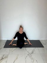 Maria Chivers review photo