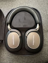 Tomas review photo