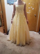 Haley Helgren review photo