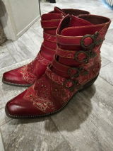 Kelly review photo