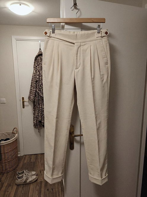 Customer photo from Julian, Cream