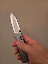 R. review photo