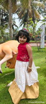 Reshma Akshay review photo