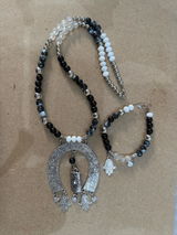 ورشة الحلى بالخرز Jewelry making workshop