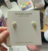 Amelia review photo