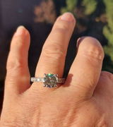 María review photo