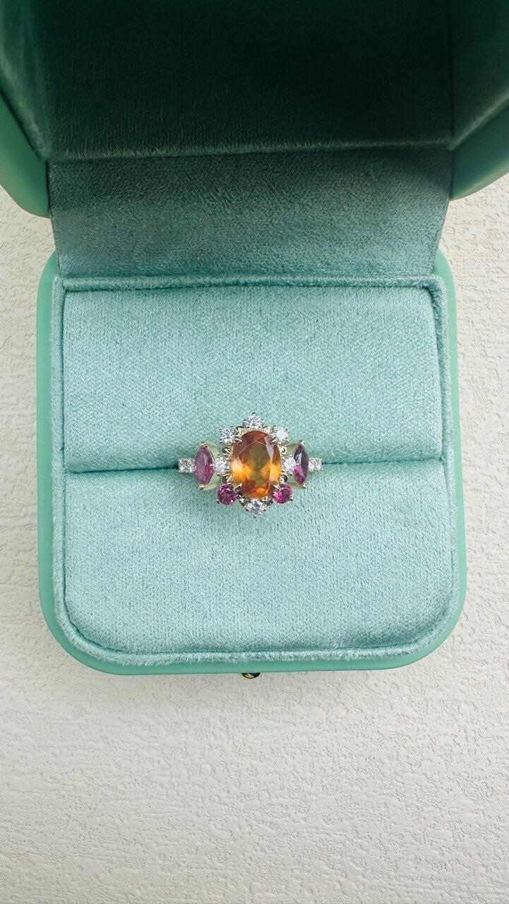 Eve’s Sunset | Spessartine Garnet Engagement Ring