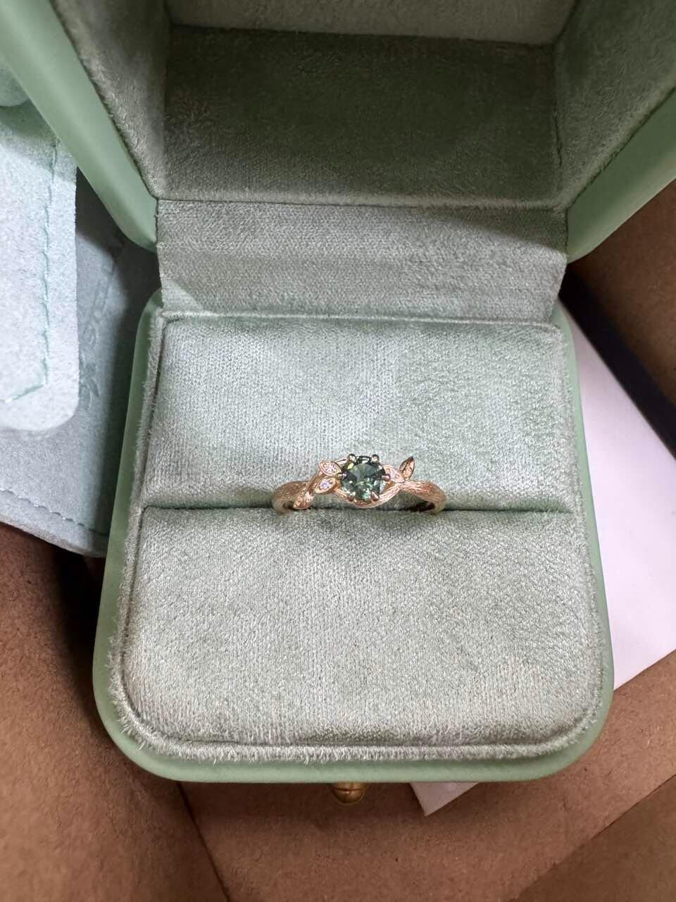 Fairy Glen | Teal Sapphire Engagement Ring with Leaf Band