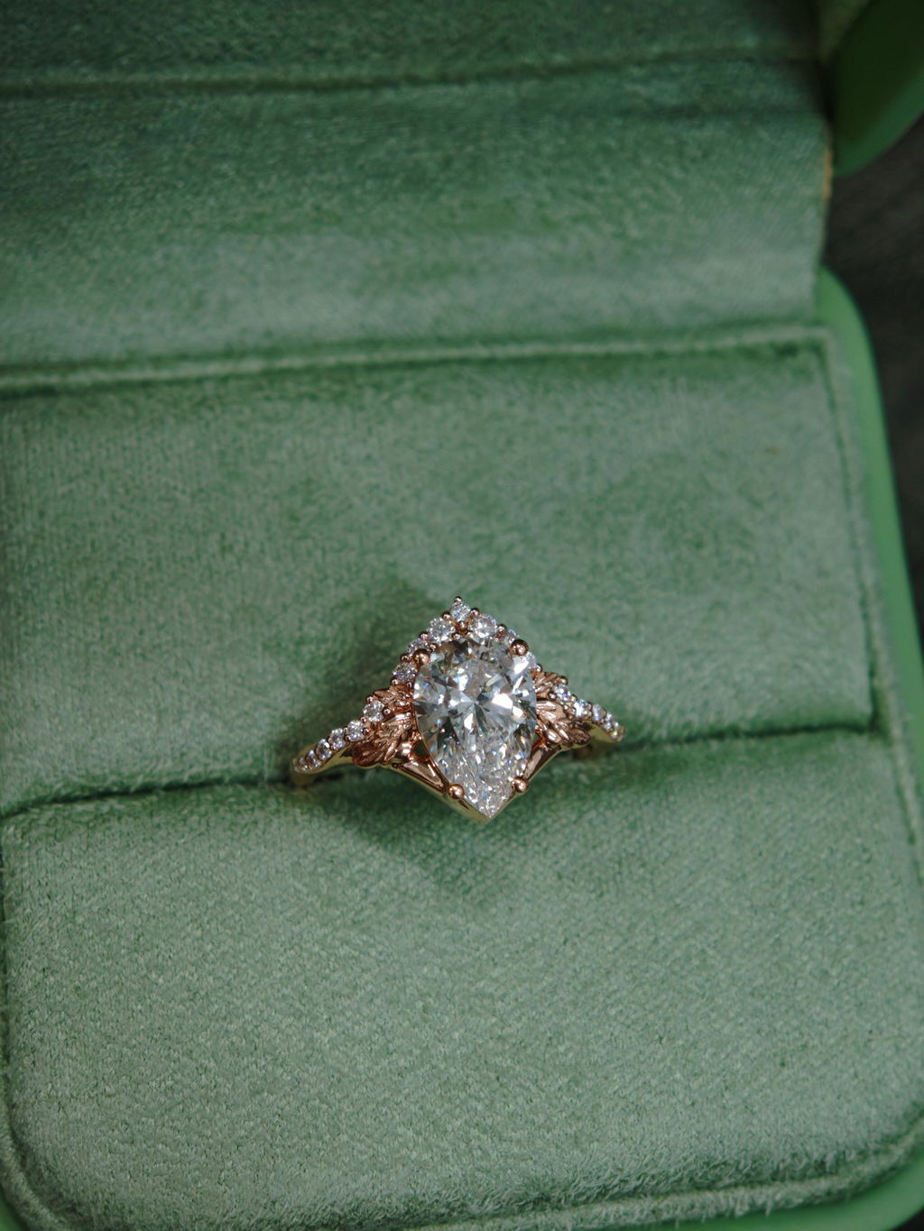 Victoria’s Crown | 1.5CT Pear Cut Diamond Halo Chevron Vintage Bridal Set 2pcs