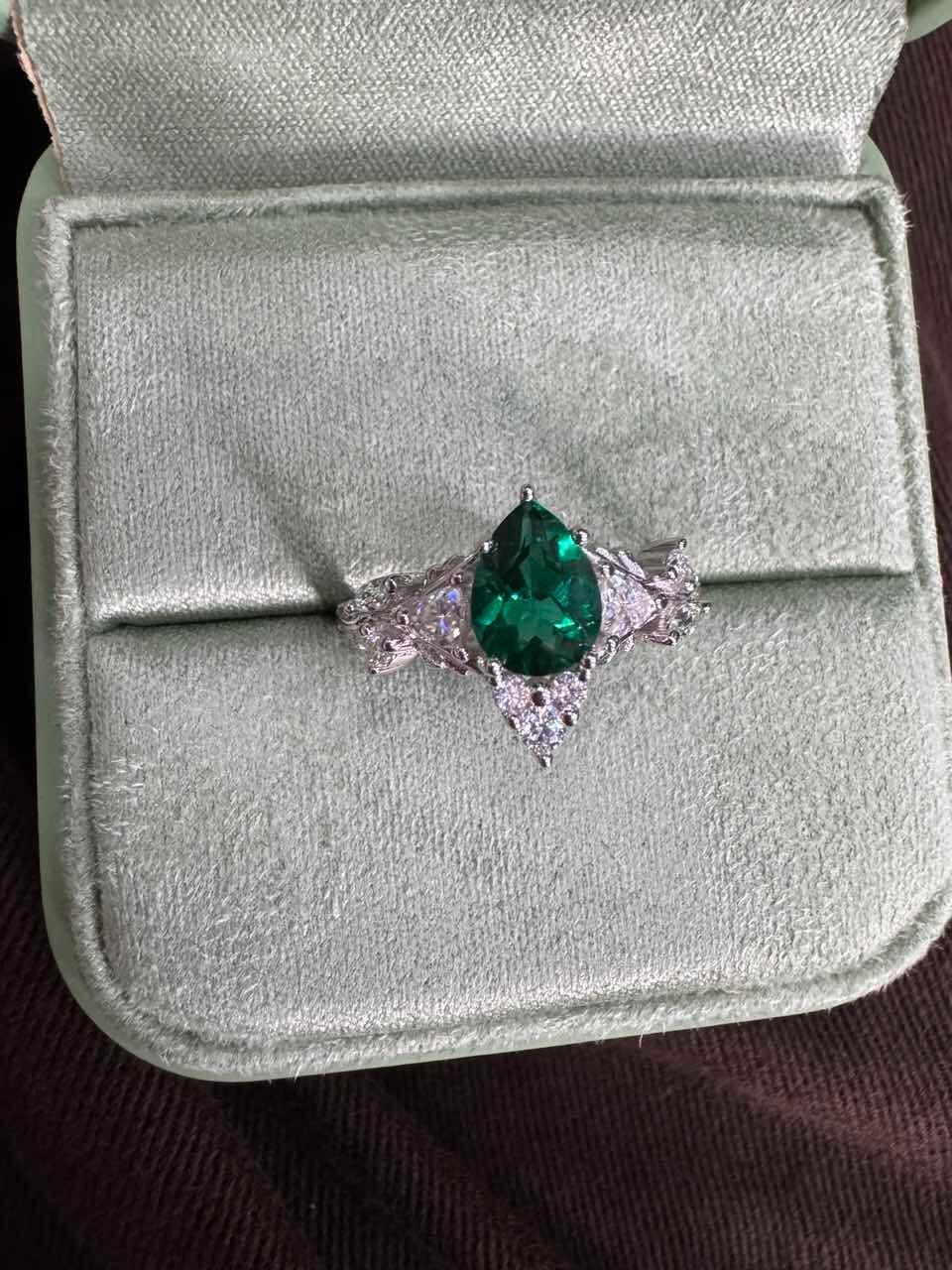 Genevieve’s Garland | Pear Moss Agate Leafy Engagement Ring