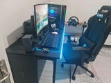M. review photo