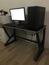 M. review photo