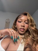 Yasmonaja Johnson review photo
