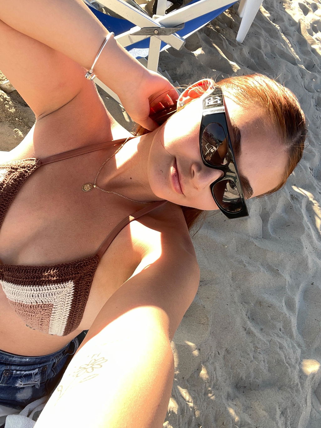 Sticky Bra