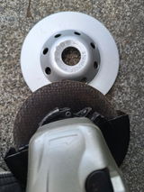 Aki review photo