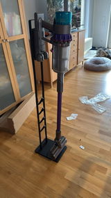 Simon review photo