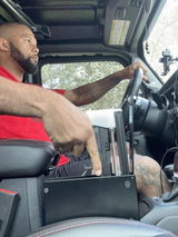 Thiago Santos review photo