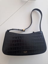 Carina review photo