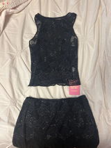 T review photo