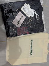m***n review photo